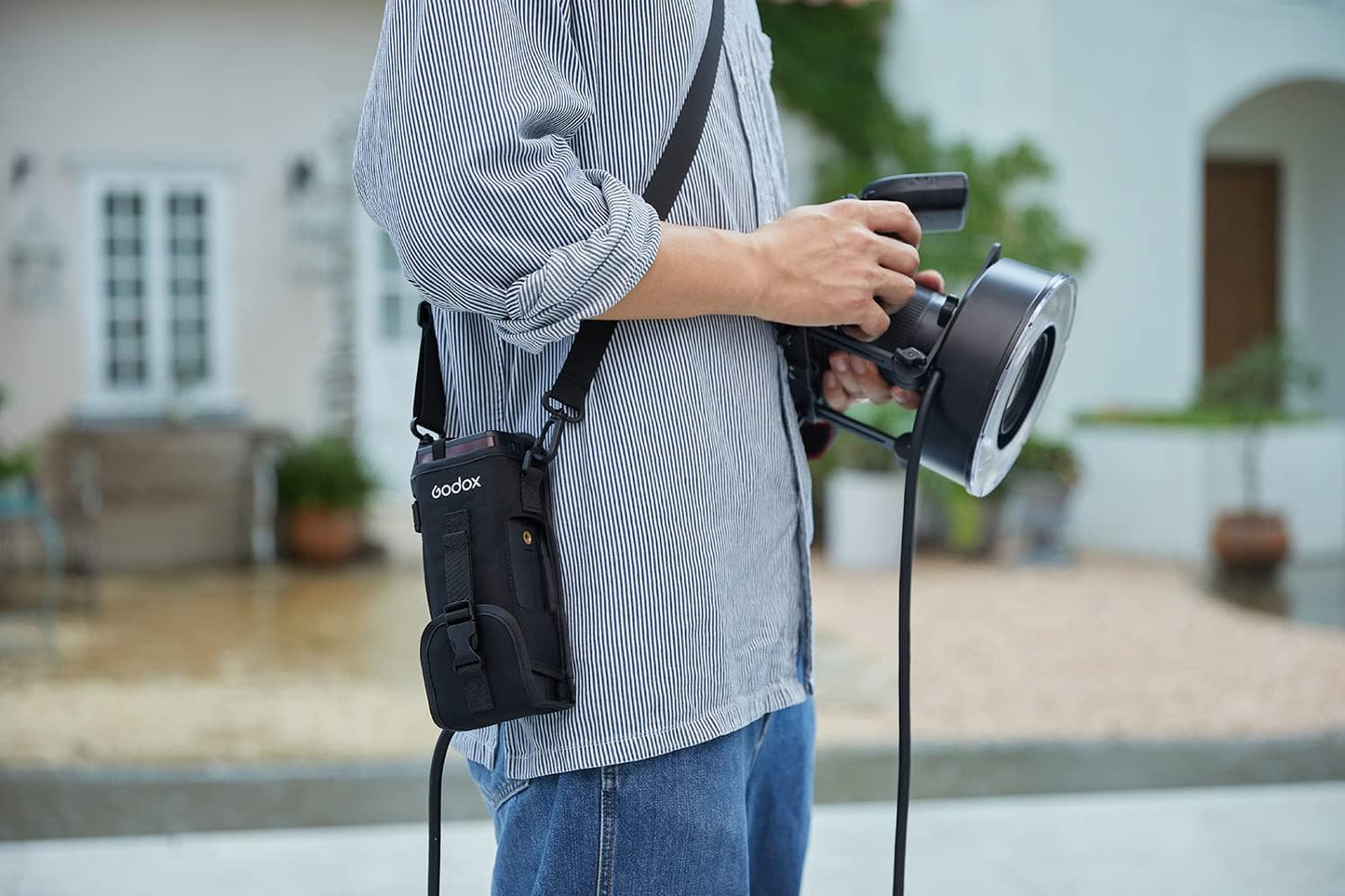 GODOX CB-57 CB57 Cross Body Mini Bag AD200Pro AD200 AD200 Pro II Pocket Flash, Practical and Portable Flash Case